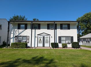 1128 11th St, Silvis, IL 61282