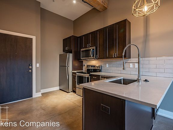 5th image of 180 Detroit Ave #11436225