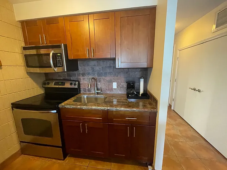 475 Front St — Photo 5