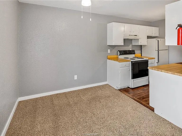 1601 Brentwood Dr #A — Photo 10