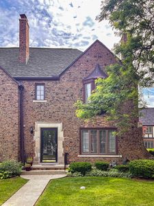 520 Saint Clair St, Grosse Pointe, MI, 48230