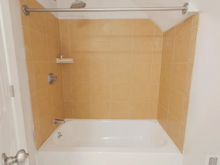 19 Prospect St #2 — Photo 20