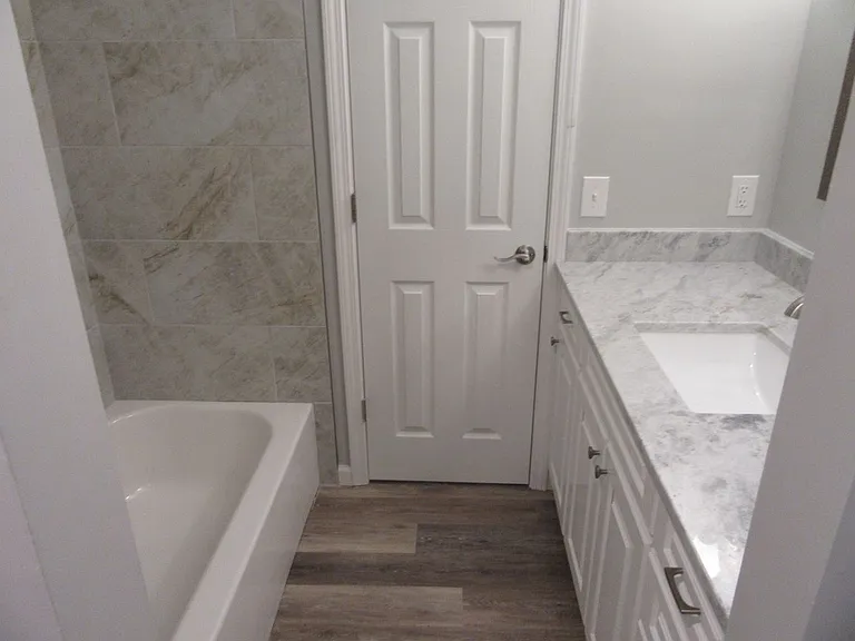 1345 Capri Dr — Photo 24