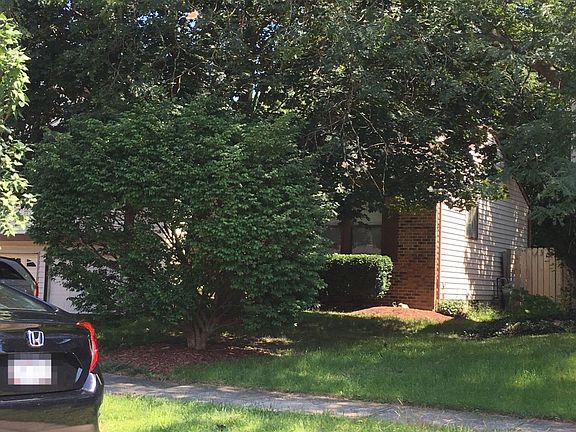 3rd image of 6074 Hildenboro Dr
