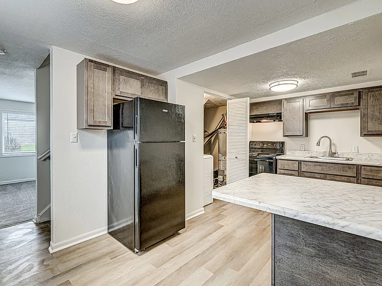 The Row Apartments — Photo 23