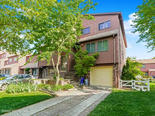 33 Pamela Ln, Staten Island, NY 10304