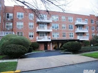 25 Canterbury Rd APT 1T, Great Neck, NY 11021