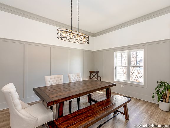 3rd image of 25512 Prairiewood Ln
