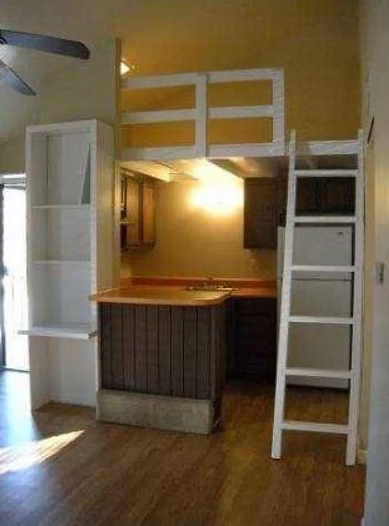 Building Photo - 1000 W 26th St #207