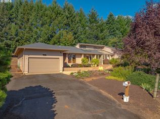 9860 NE Worden Hill Rd, Dundee, OR 97115