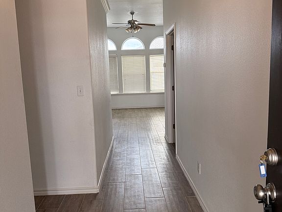 2nd image of 3806 Los Arroyos Dr