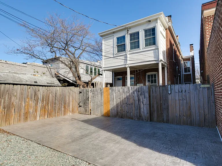 2507 Floyd Ave — Photo 23