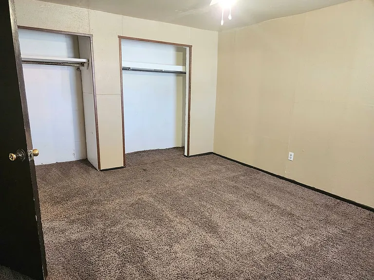 1234 N Abilene Ave — Photo 17