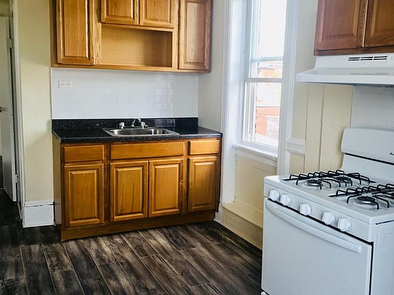 5th image of 902 West St APT 4L