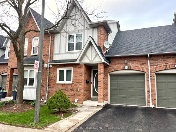 5865 Dalebrook Cres #36B, Mississauga, ON L5M 5X1