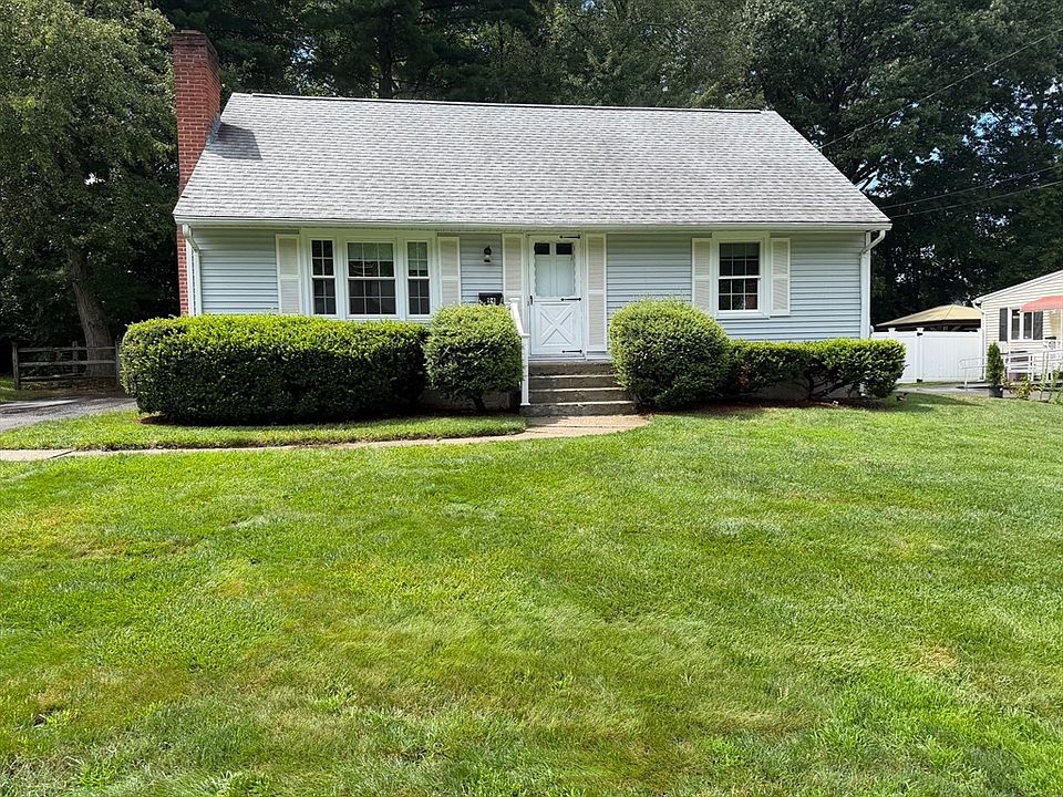1st image of 94 Bayne St #94