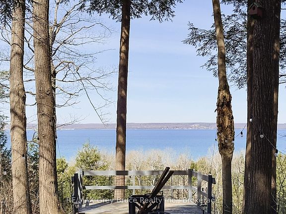 2nd image of 128 Thornridge Rd