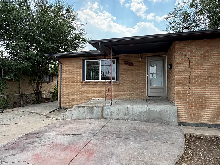 3458 W Louisiana Ave — Photo 1