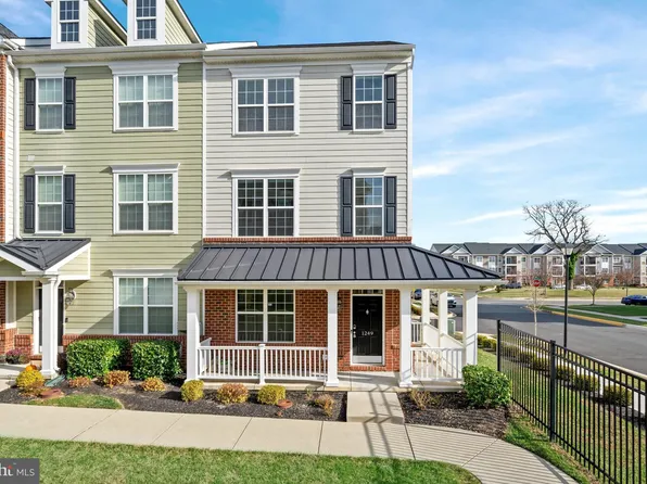 1249 Parish Ave, Claymont, DE 19703