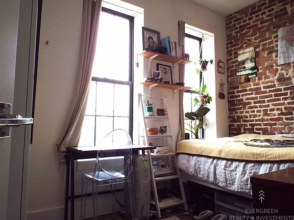 2nd image of 65 Irving Ave APT 3R
