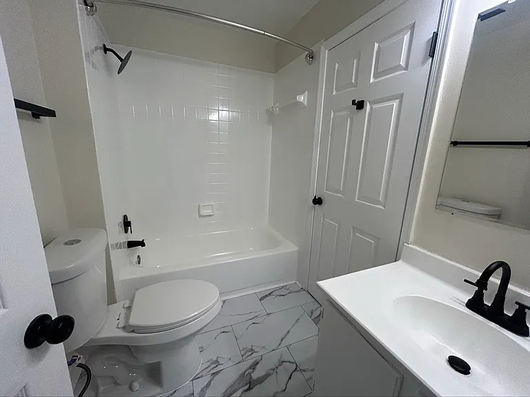 Vernon Homes — Photo 25