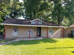 5329 Carmen St, Houston, TX 77033