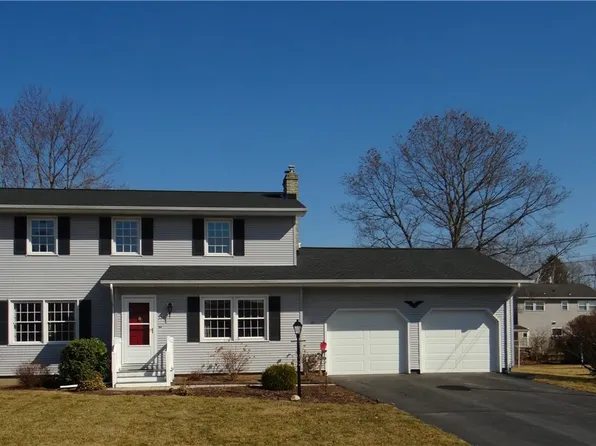 220 Oriole Dr, Horseheads, NY 14845