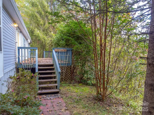 197 Savannah Meadows Trl, Sylva, NC 28779