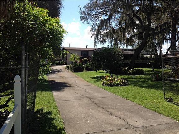 3rd image of 2616 River Bend Dr