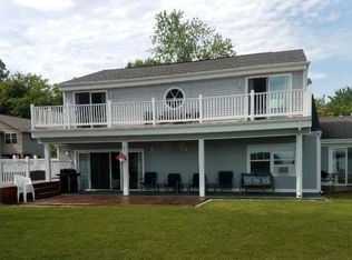 133 Lakeshore Blvd, Norton Shores, MI