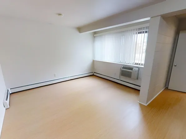 723 S Main St #B, Ann Arbor, MI 48104