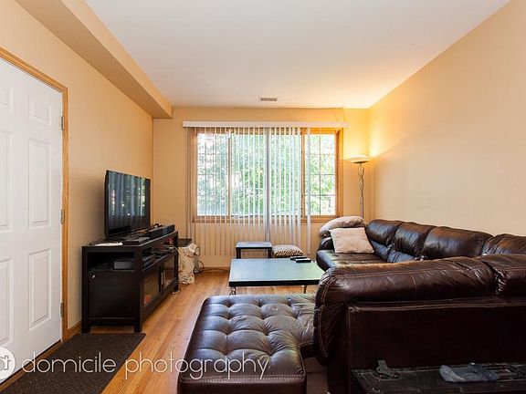 3rd image of 1430 N Bosworth Ave #1JC