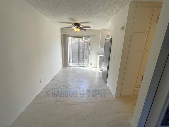 5th image of 750 W 20th St APT C