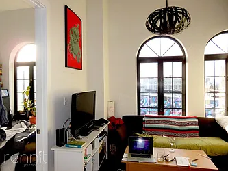 Rented by Rennit Inc.