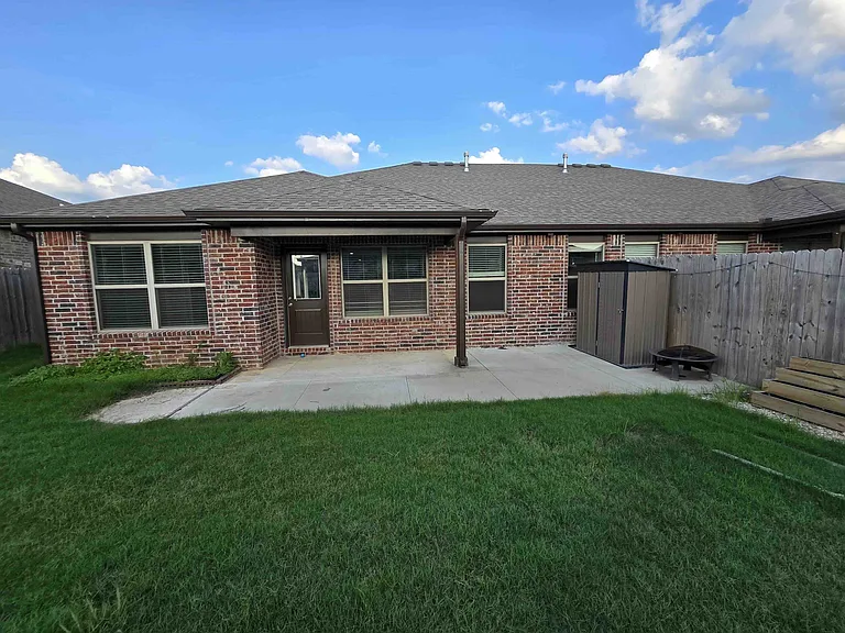 431 Red Robin St #431 — Photo 24