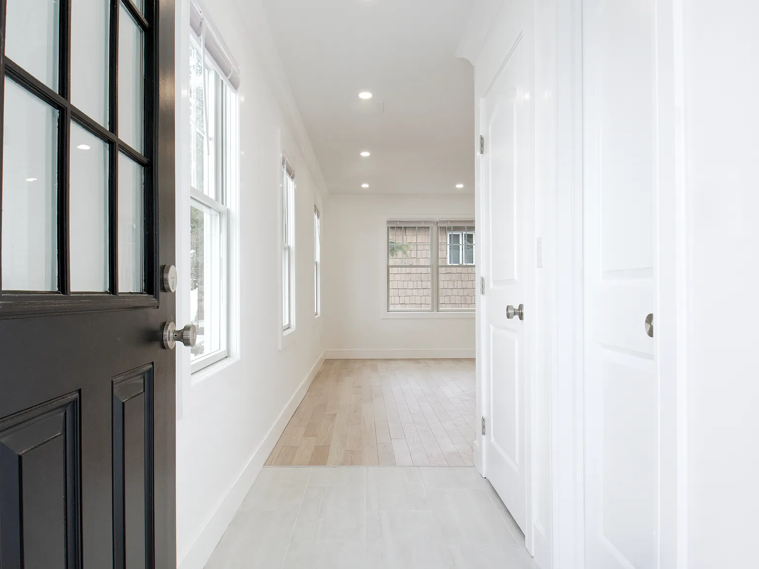 2 bed, 1740 sqft, $5,500 — Photo 3