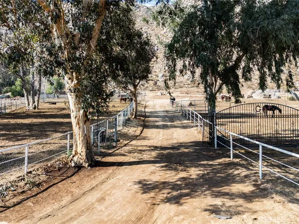 23981 Warren Rd, San Jacinto, CA 92582