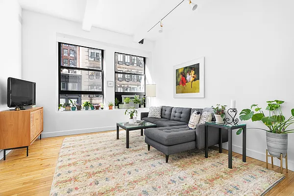 Sold by Compass | media 2