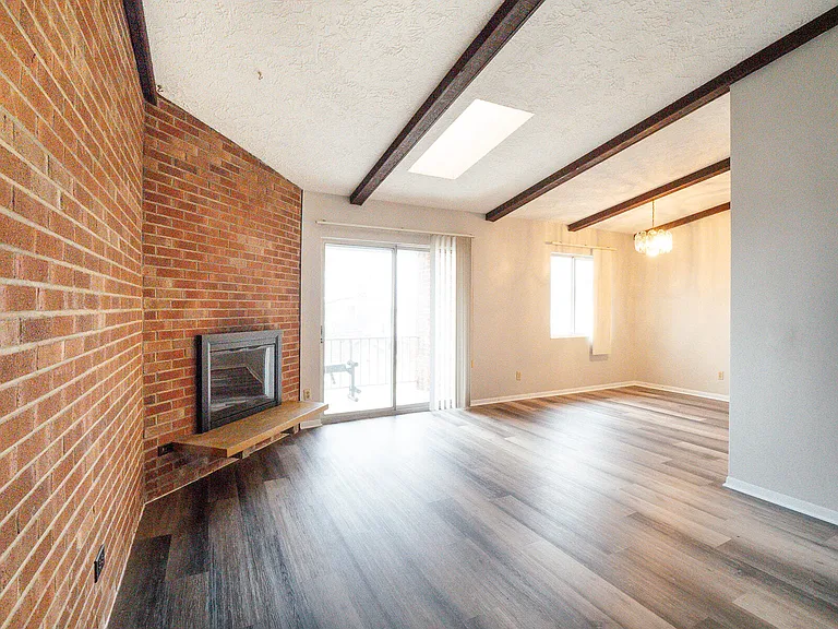 5600 Cheviot Rd — Photo 6