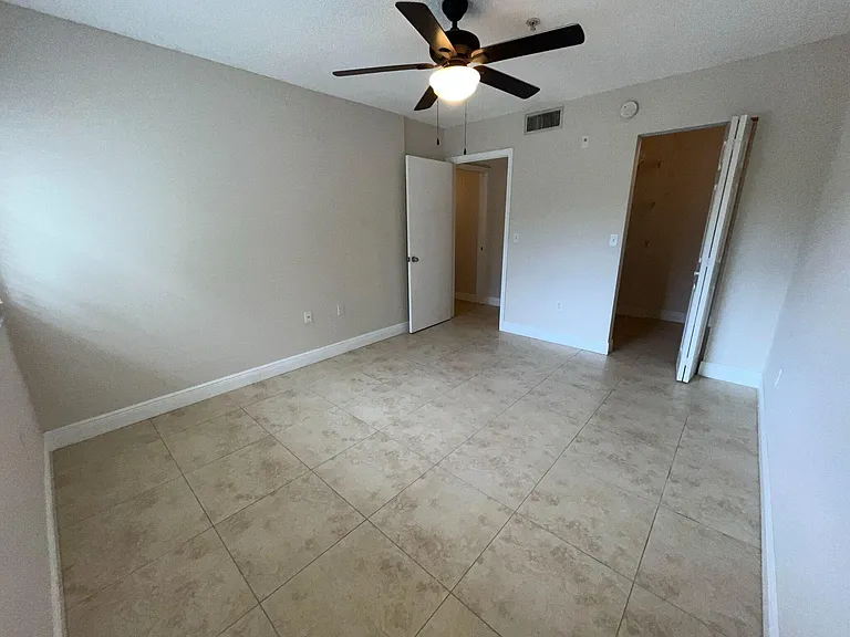 7832 Sonoma Springs Cir #201 — Photo 12