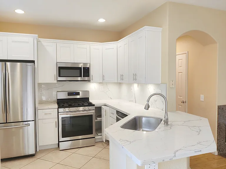 11087 Caminito Arcada — Photo 4