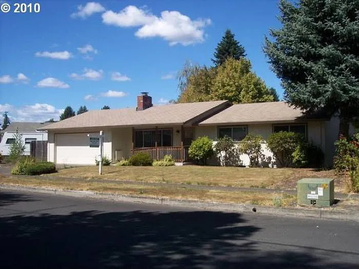 1605 Limpus Ln photo 1