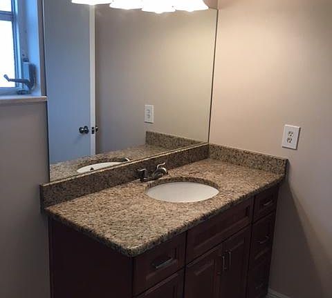 4th image of 1379 NE Indian River Dr