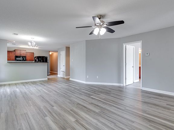 3rd image of 9952 Branley Oak Dr