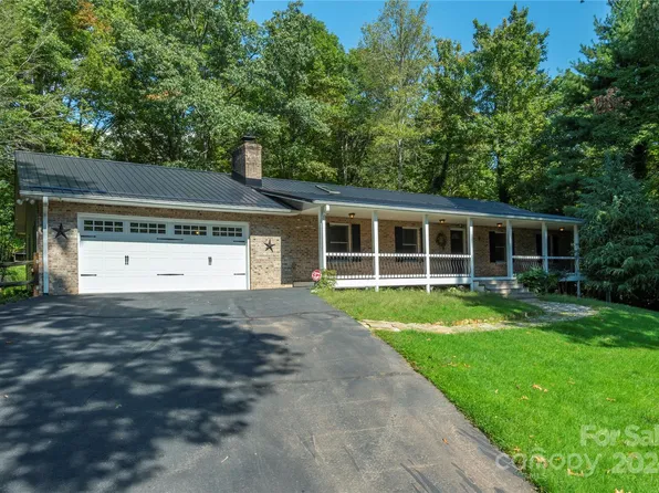 44 Justin Dr, Etowah, NC 28729