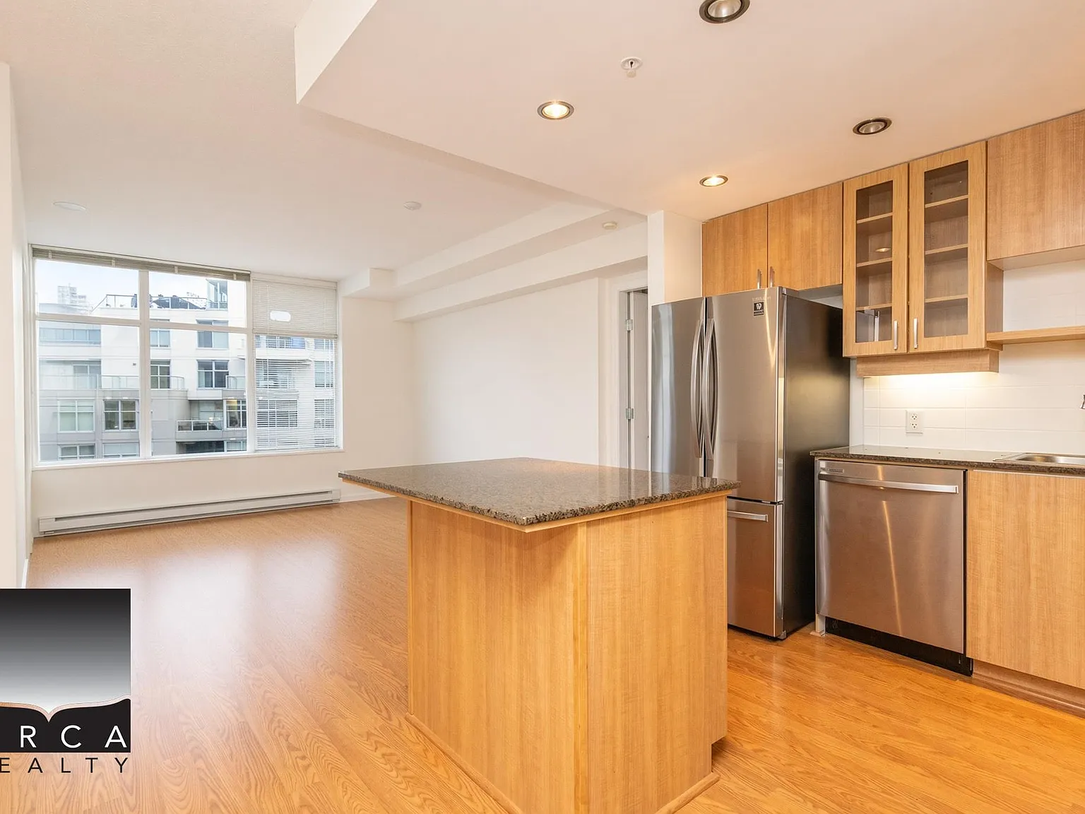 2 bed, 903 sqft, $2,800 — Photo 2