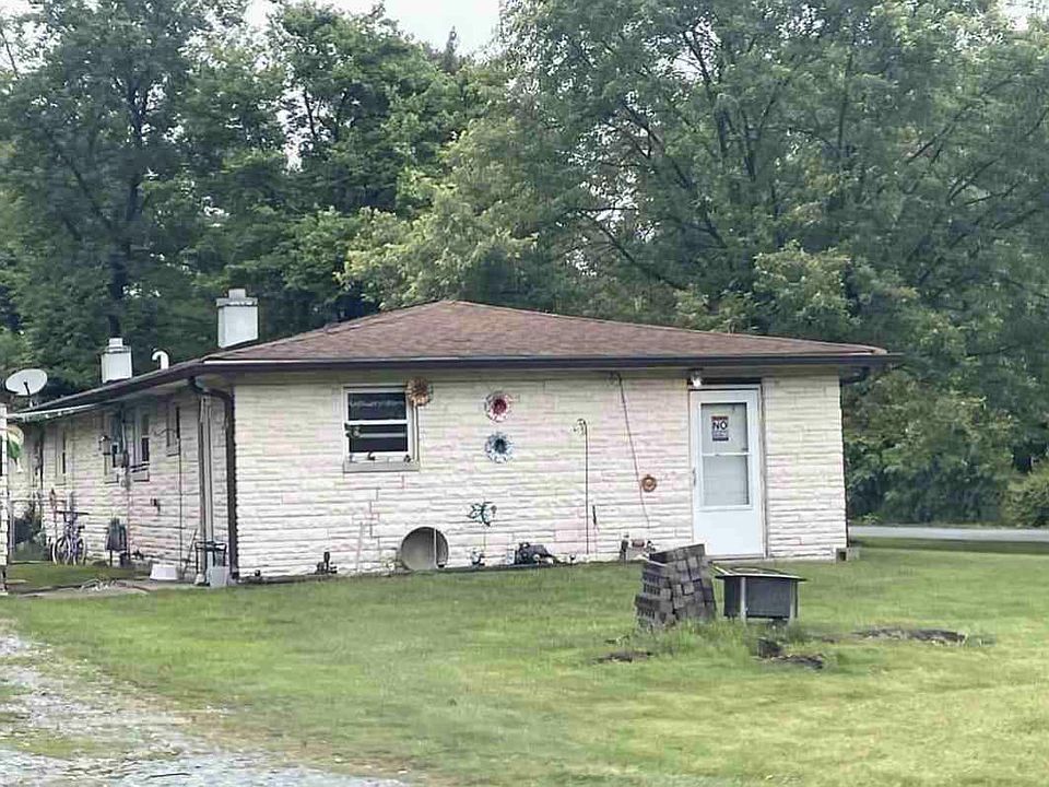 2nd image of 458 S Boehning St