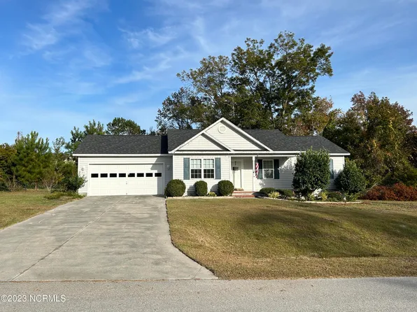 206 Finishing Lane, Sneads Ferry, NC 28460