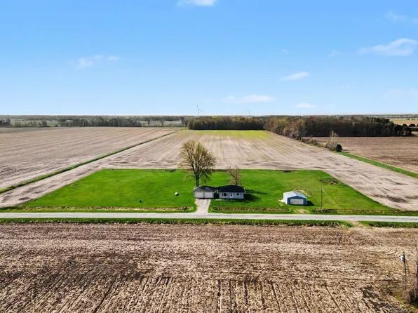19395 Dice Rd, Merrill, MI 48637
