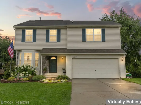 2854 Birchwood Dr, Waterford, MI 48329